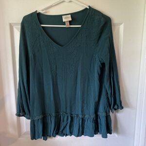 Knox Rose Blouse Women’s Size XS Green Floral Ruffled 3/4 Sleeve V Neck